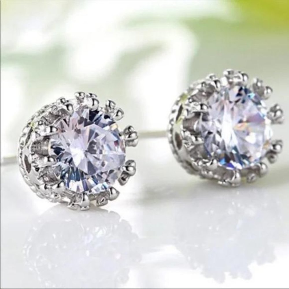 STUD 925 STERLING SILVER DIAMOND EARRINGS, NICE EARRINGS, CUTE EARRINGS - Picture 2 of 5